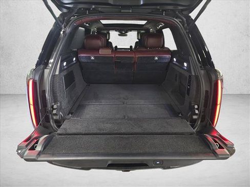 Used 2024 Land Rover Range Rover Long Wheelbase Autobiography AWD/4WD image 13