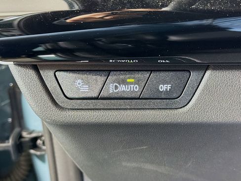 Used 2025 BMW X1 xDrive28i AWD/4WD image 11