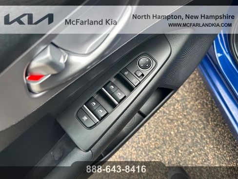 Used 2023 Kia Forte LXS image 13