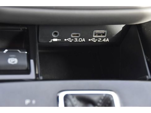 Certified 2025 Subaru Outback Onyx Edition image 37