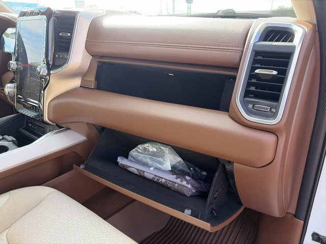 Used 2019 RAM 1500 Laramie AWD/4WD image 57