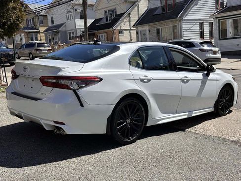 Used 2022 Toyota Camry XSE image 5