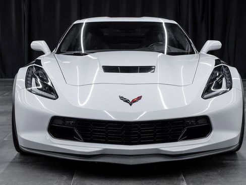 Used 2018 Chevrolet Corvette Grand Sport image 8
