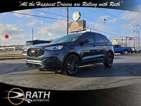 Used 2022 Ford Edge SE w/ Black Appearance Package image 1