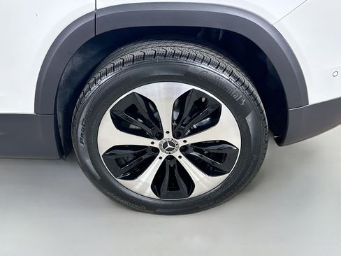 Used 2026 Mercedes-Benz GLB 250 4MATIC image 40