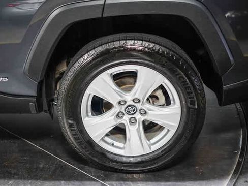 Certified 2019 Toyota RAV4 XLE image 11