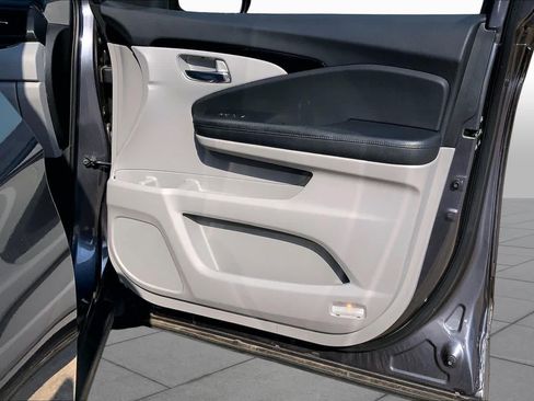 Used 2020 Honda Pilot Elite image 22