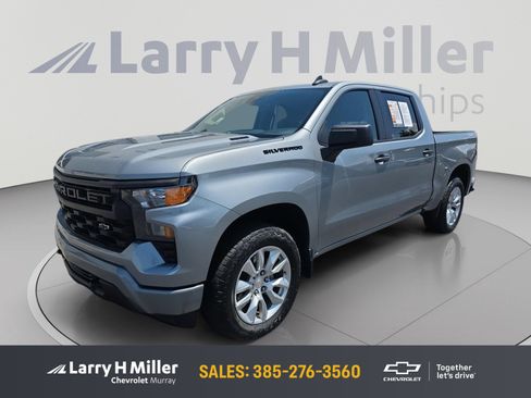 Certified 2025 Chevrolet Silverado 1500 Custom w/ LPO, Dark Essentials Package AWD/4WD image 1