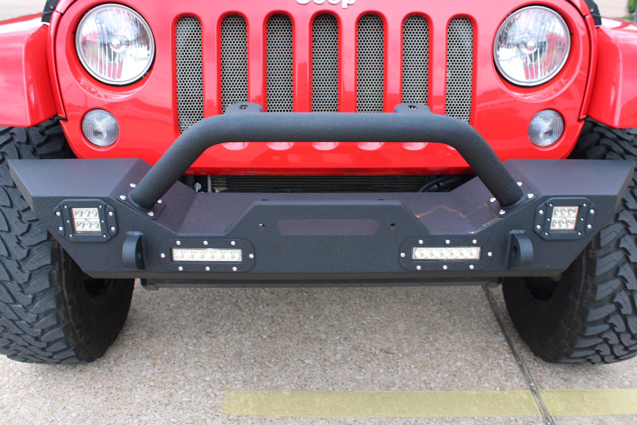 Used 2015 Jeep Wrangler Unlimited Rubicon w/ Connectivity Group AWD/4WD image 12