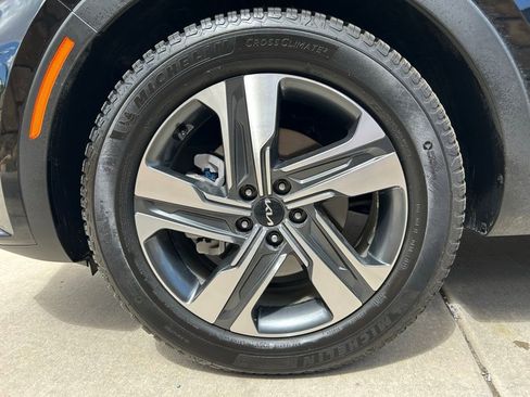 Used 2024 Kia Sorento EX w/ Panoramic Sunroof Package AWD/4WD image 33