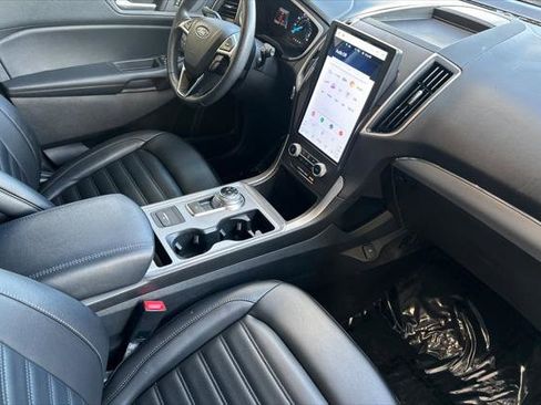 Used 2021 Ford Edge SEL image 15