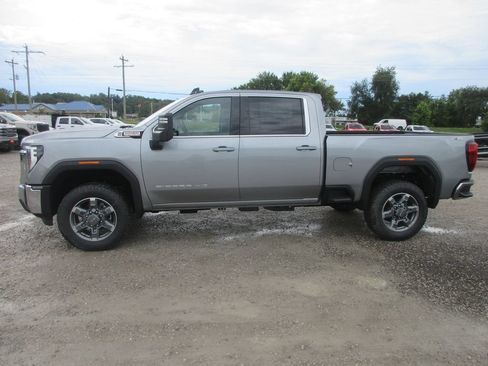 New 2026 GMC Sierra 3500 SLE w/ SLE Value Package AWD/4WD image 9