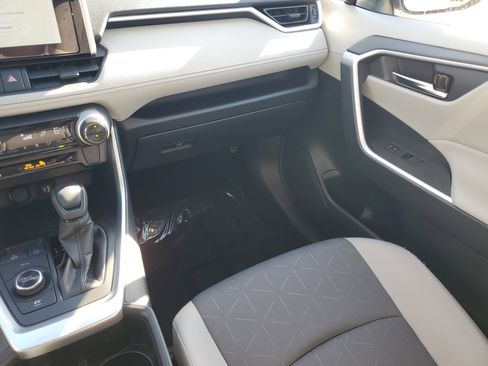 Used 2016 Toyota Highlander Limited image 15