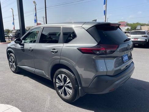Used 2023 Nissan Rogue SV FWD image 5