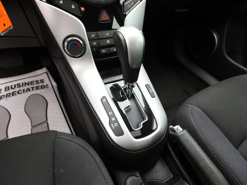 Used 2013 Chevrolet Cruze LT w/ All-Star Edition image 16