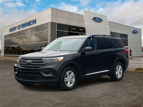 Certified 2023 Ford Explorer XLT image 1