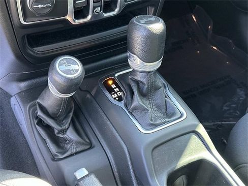 Certified 2022 Jeep Wrangler Unlimited Sport image 23