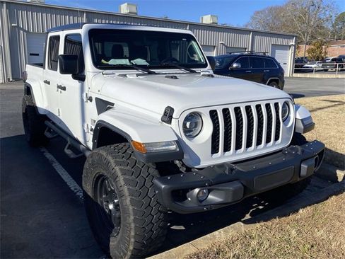 Used 2021 Jeep Gladiator Sport image 1