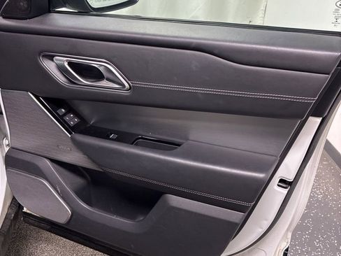 Used 2019 Land Rover Range Rover Velar R-Dynamic HSE AWD/4WD image 33