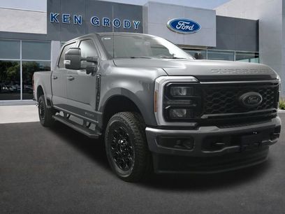 New 2026 Ford F250 Lariat w/ Black Appearance Package