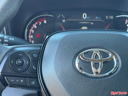 Certified 2025 Toyota RAV4 XLE FWD image 22