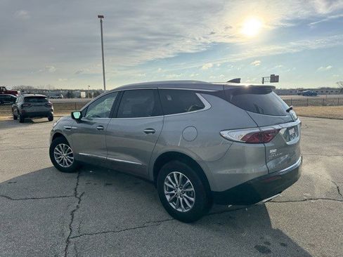 Used 2024 Buick Enclave Premium image 6