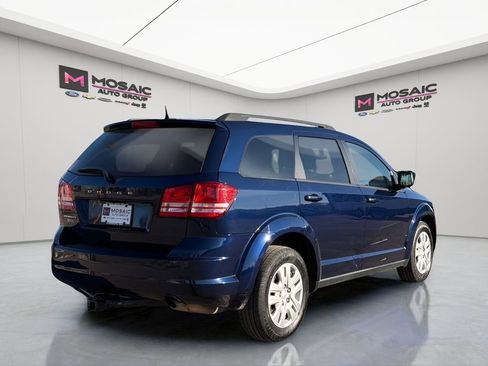 Used 2020 Dodge Journey SE w/ SE Popular Equipment Group image 3