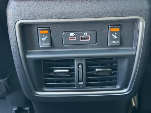 Used 2024 Nissan Murano SL image 13