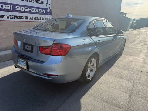 Used 2015 BMW 320i Sedan RWD image 4