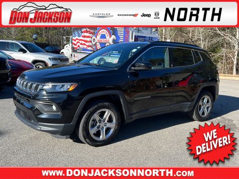 Used 2024 Jeep Compass Latitude image 1