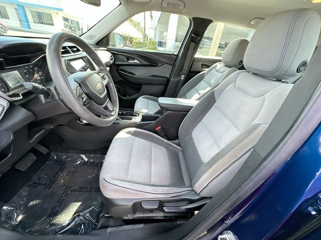 Used 2022 Chevrolet TrailBlazer LS FWD image 19