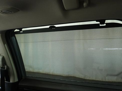 Used 2021 Nissan Rogue SL w/ Premium Package image 22