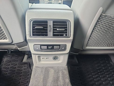 Used 2020 Audi Q5 Prestige AWD/4WD image 31