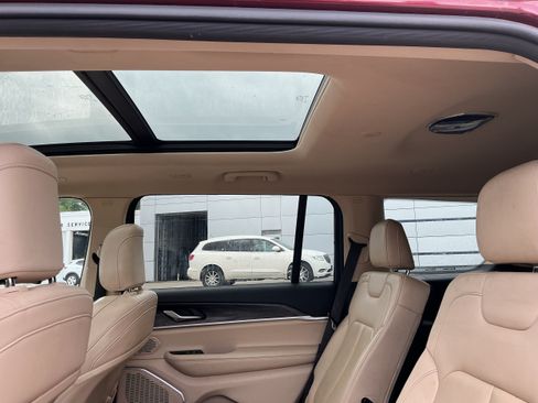 Used 2021 Jeep Grand Cherokee L Limited AWD/4WD image 6