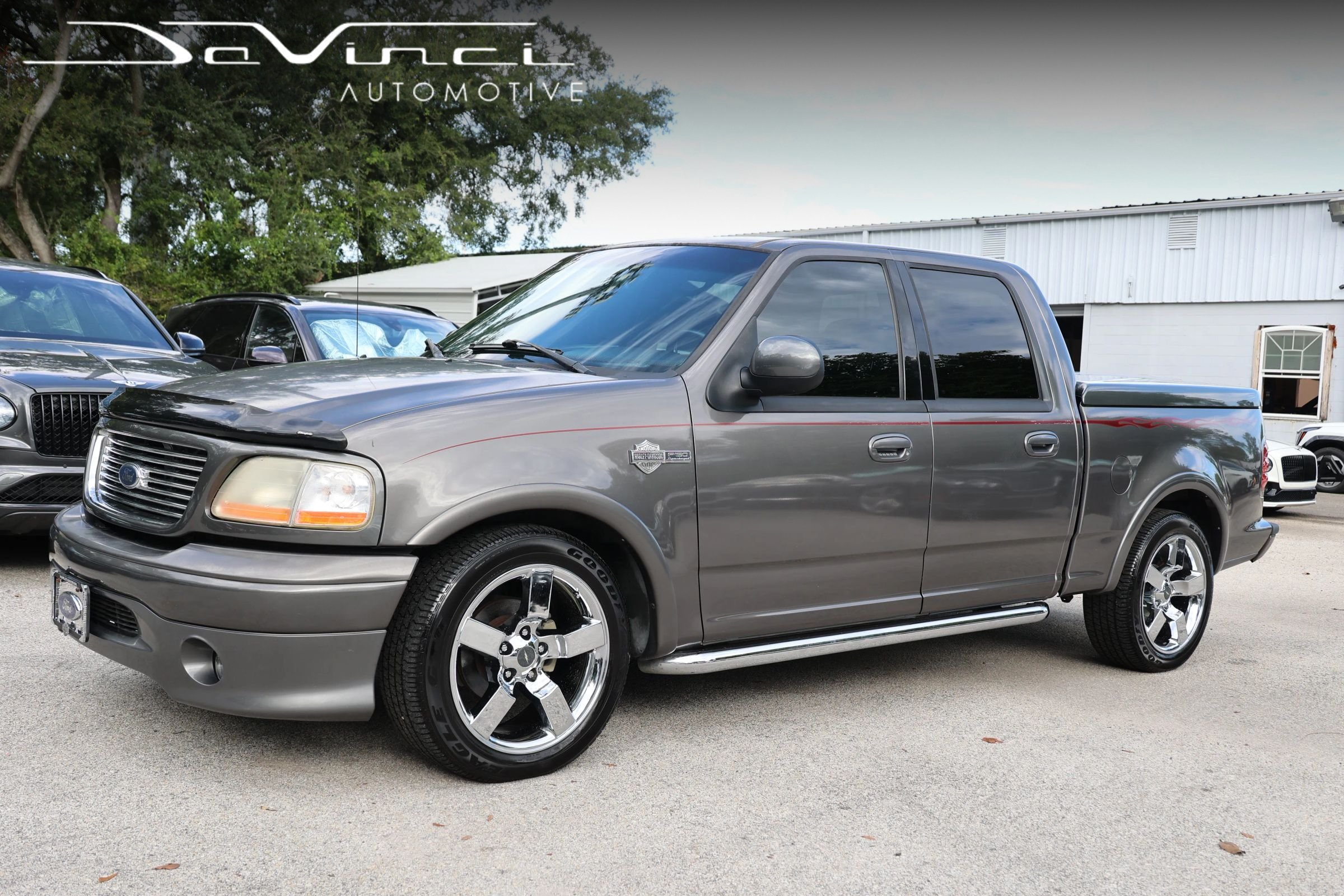 Used 2002 Ford F150 Harley-Davidson RWD image 1