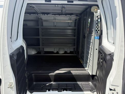 Used 2022 Chevrolet Express 2500 w/ Driver Convenience Package RWD image 24