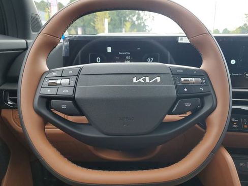 New 2026 Kia Sportage X-Line w/ X-Line Technology Package image 24