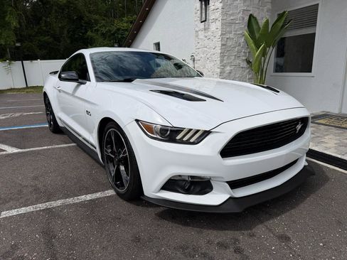 Used 2016 Ford Mustang GT Premium w/ Equipment Group 401A RWD image 21