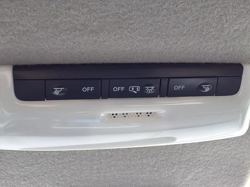 Used 2024 Nissan Kicks S image 19