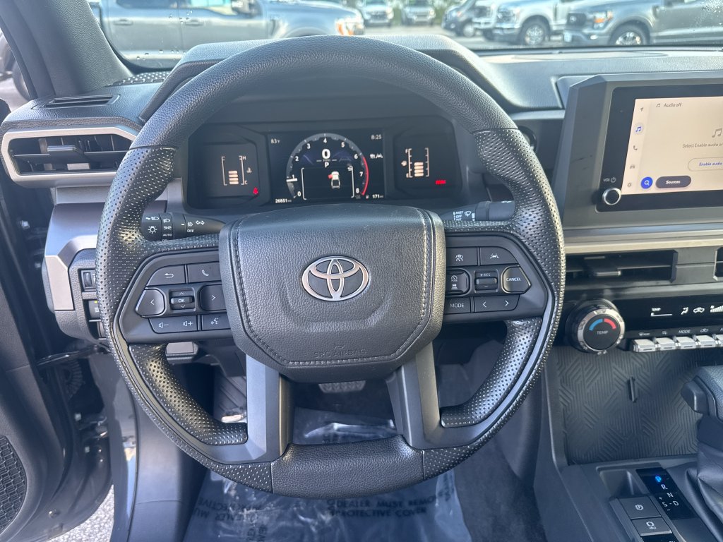 Used 2025 Toyota Tacoma SR5 AWD/4WD image 16