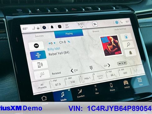 Used 2023 Jeep Grand Cherokee 30th Anniversary image 31