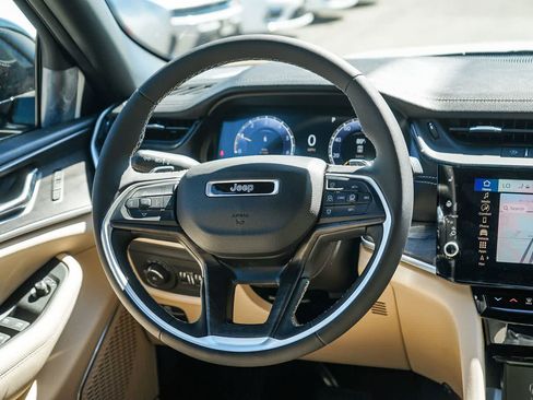 New 2026 Jeep Grand Cherokee Limited image 16