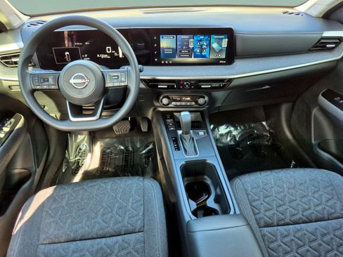 Used 2026 Nissan Kicks SV FWD image 12