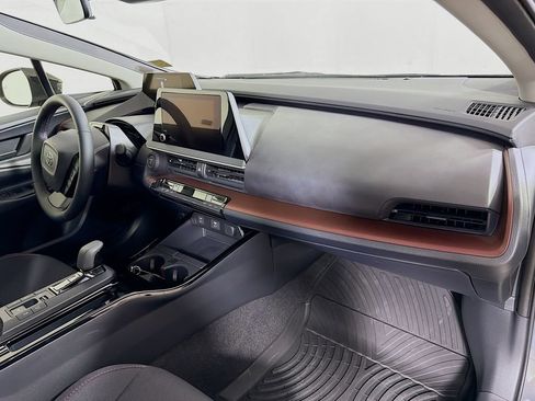 New 2026 Toyota Prius Plug-In Hybrid FWD image 23