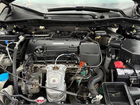 Used 2016 Honda Accord LX image 8
