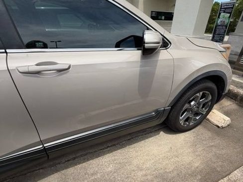 Used 2018 Honda CR-V EX image 2
