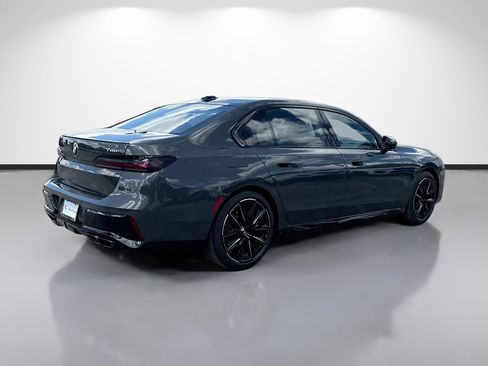 New 2026 BMW 760i xDrive w/ Executive Package AWD/4WD image 3