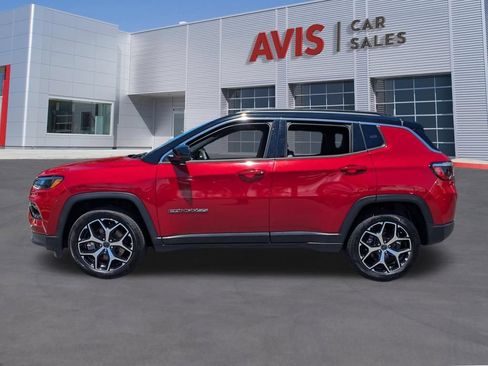 Used 2025 Jeep Compass Limited AWD/4WD image 10