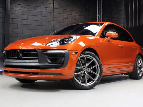 Used 2023 Porsche Macan GTS w/ Premium Package Plus image 74