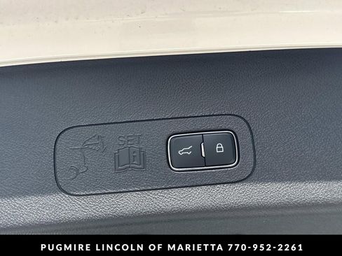 New 2026 Lincoln Aviator Reserve RWD image 19